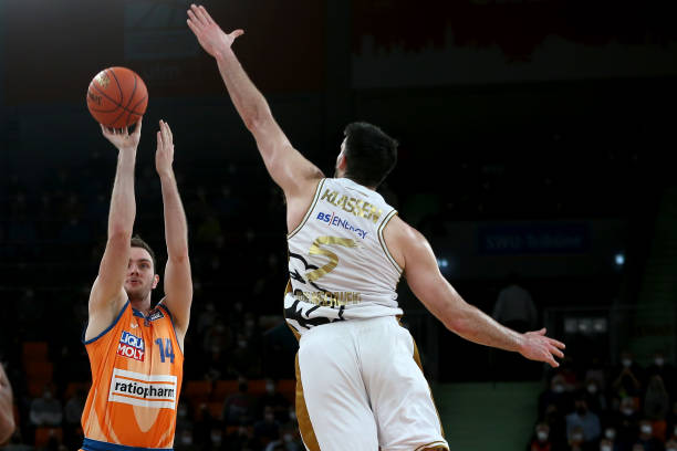 利物浦终于 利物浦终于